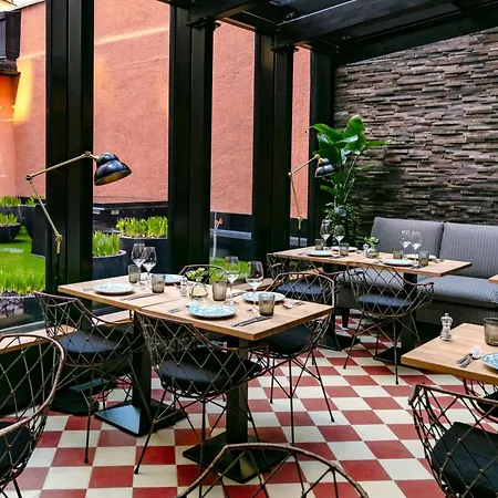 Hotel U14, Autograph Collection 4*